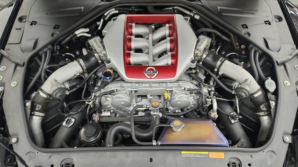 Used 2012 Nissan GT-R Black Edition AWD/4WD image 79