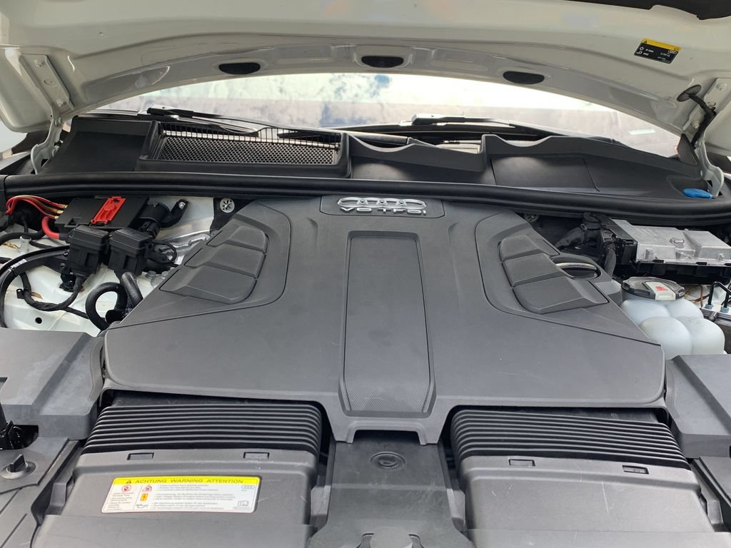 Used 2018 Audi Q7 3.0T Premium Plus AWD/4WD image 9
