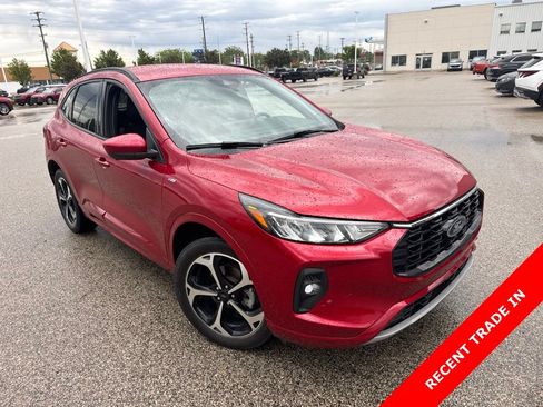 Used 2023 Ford Escape ST-Line Select w/ Tech Pack #2 AWD/4WD image 3