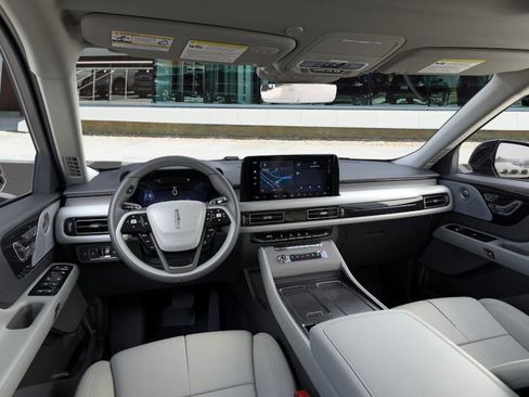 New 2025 Lincoln Aviator Reserve w/ Luxury Package image 9