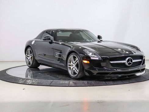Used 2011 Mercedes-Benz SLS AMG Coupe image 5
