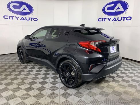 Used 2022 Toyota C-HR Nightshade image 5