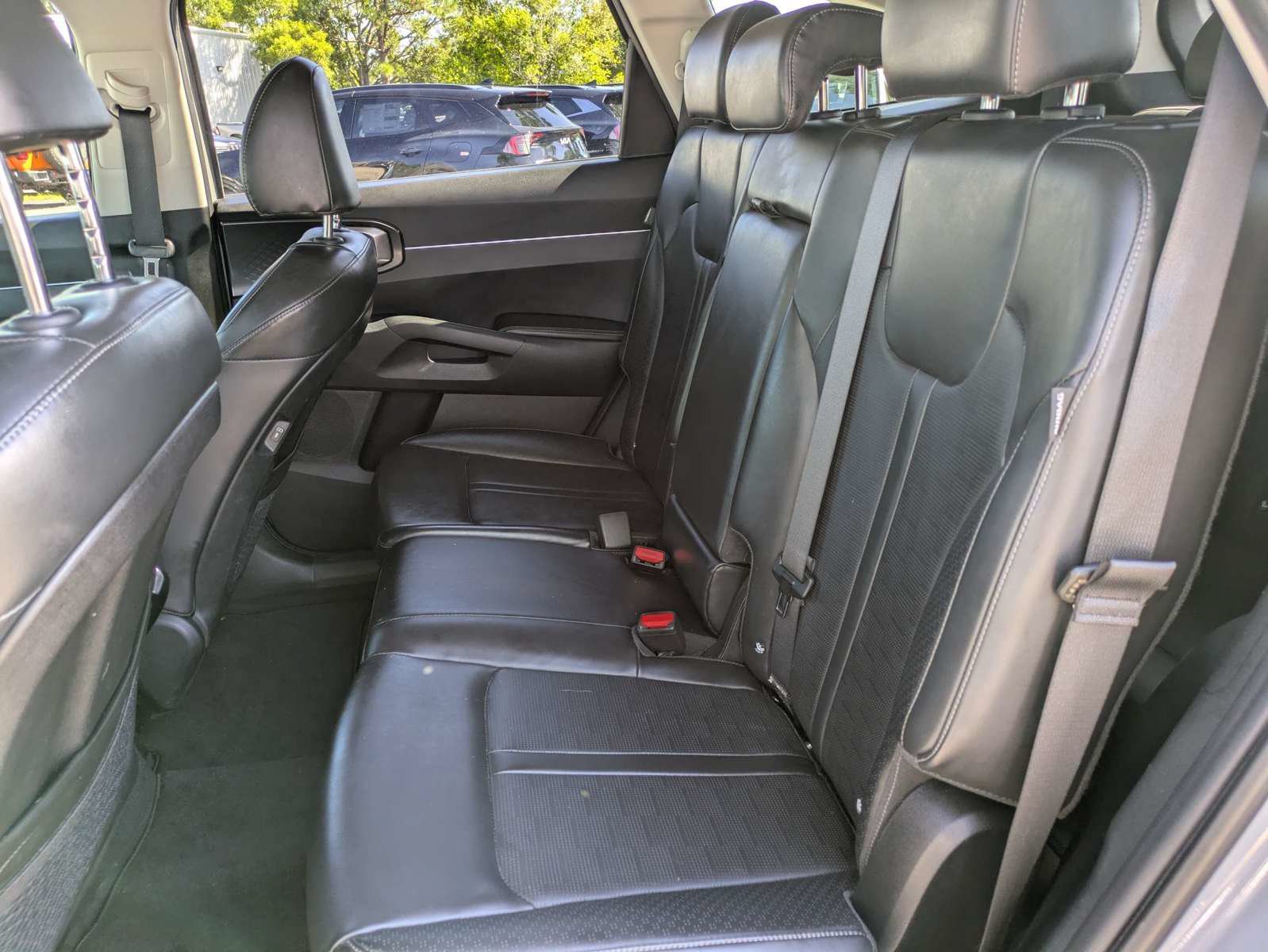 Certified 2024 Kia Sorento S w/ Panoramic Sunroof Package FWD image 11