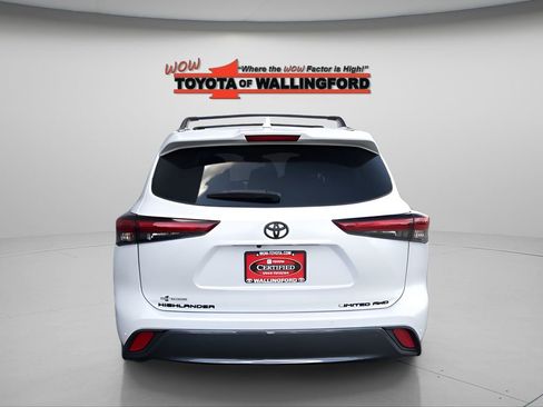 Used 2023 Toyota Highlander Limited AWD/4WD image 10