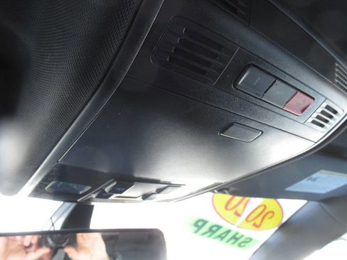 Used 2020 Volkswagen Golf 4-Door image 29