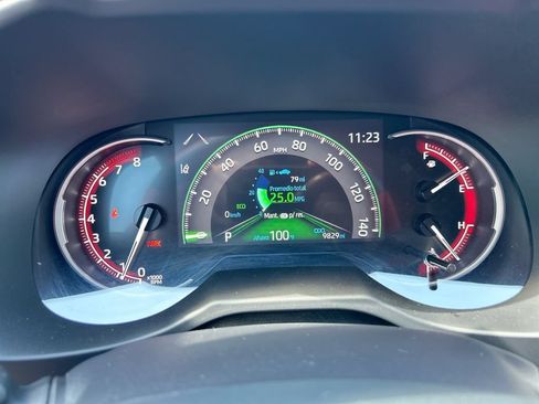 Certified 2025 Toyota RAV4 LE FWD image 19