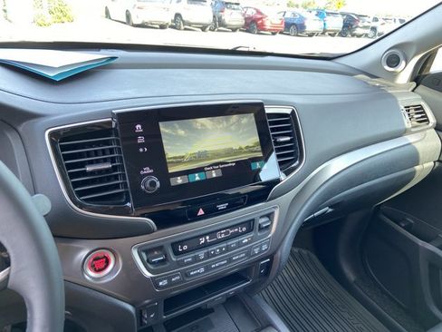 Used 2022 Honda Pilot Special Edition image 36