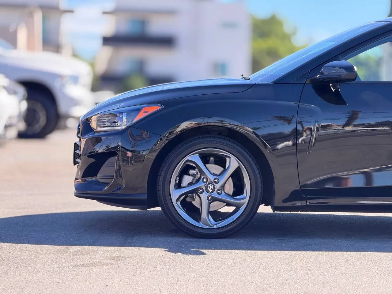 Used 2019 Hyundai Veloster 2.0 FWD image 9