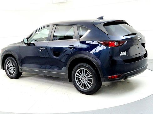 Used 2017 MAZDA CX-5 Touring image 4