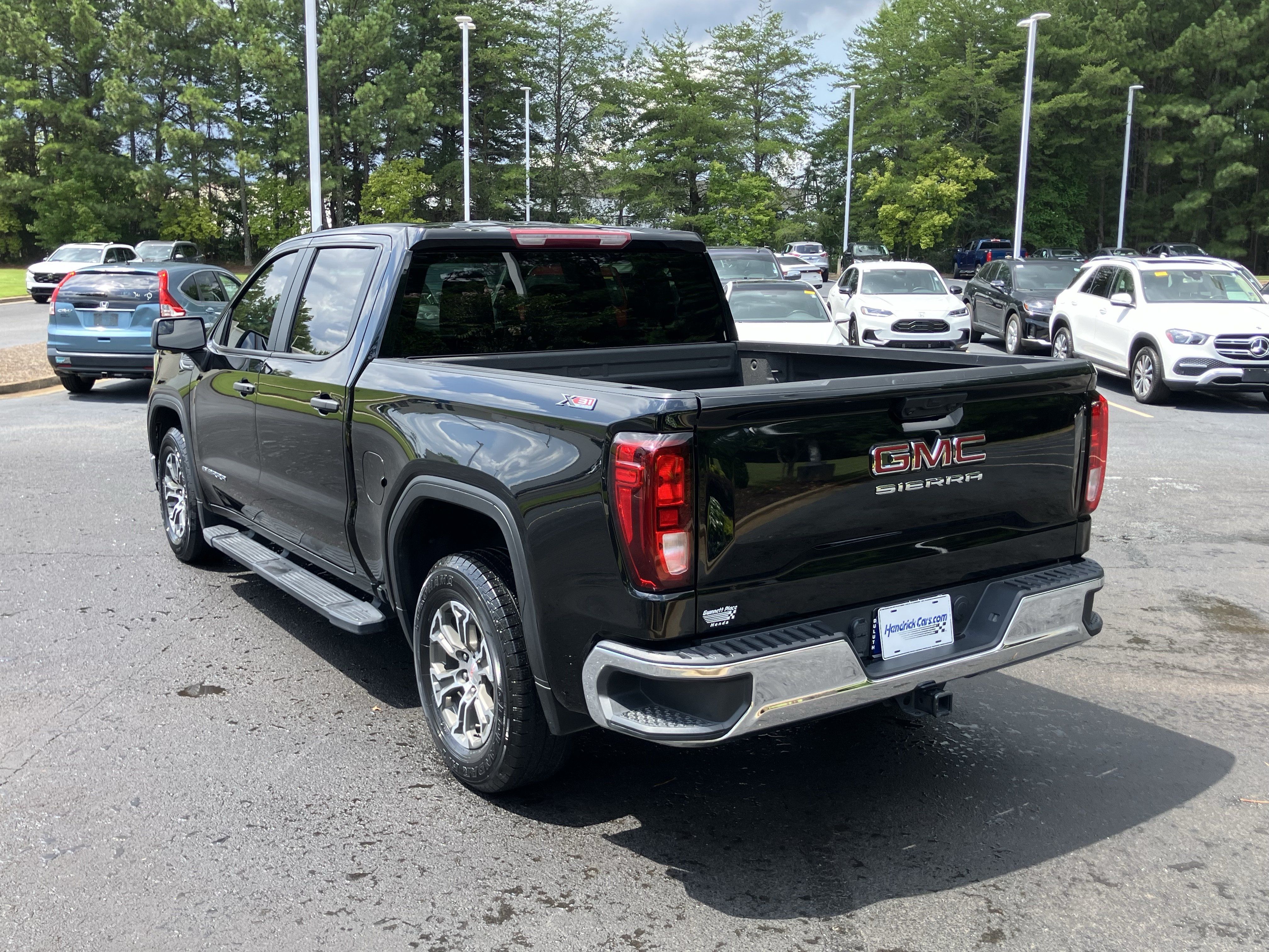 Used 2024 GMC Sierra 1500 Pro w/ Pro Value Package AWD/4WD image 8