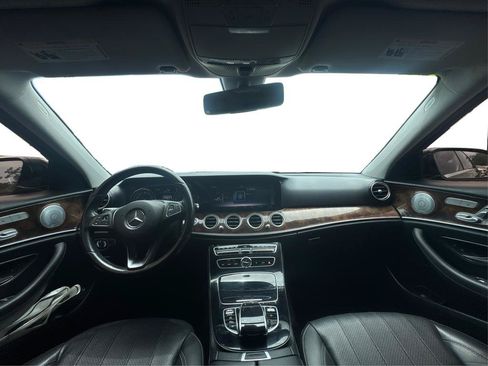 Used 2018 Mercedes-Benz E 300 image 25