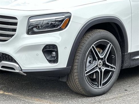 New 2026 Mercedes-Benz GLB 250 4MATIC image 7