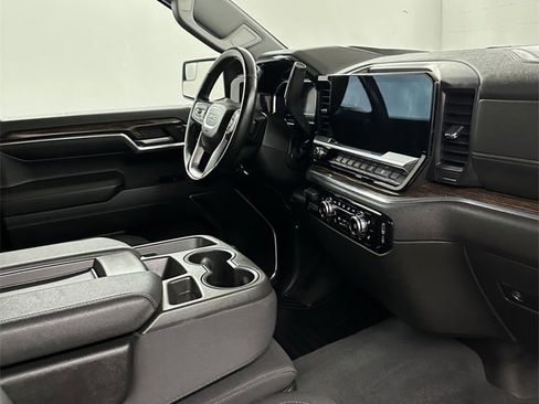 Used 2023 GMC Sierra 1500 SLE image 42