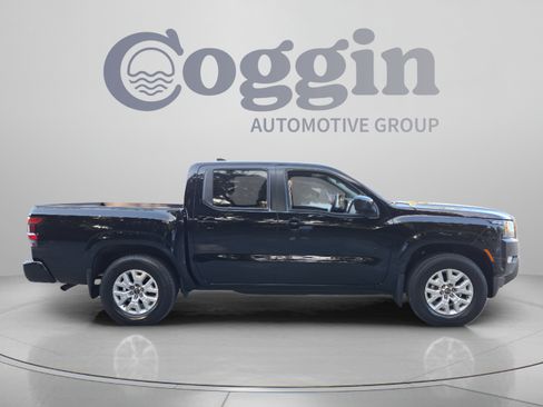 Used 2024 Nissan Frontier SV w/ SV Convenience Package RWD image 6