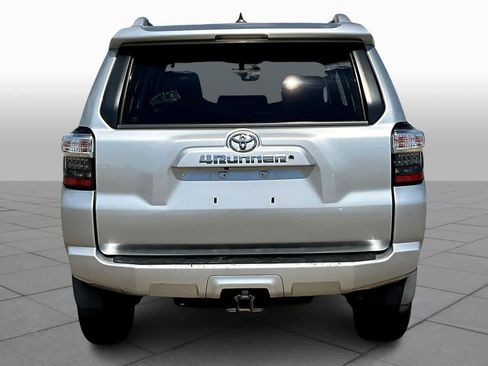 Used 2014 Toyota 4Runner SR5 image 4