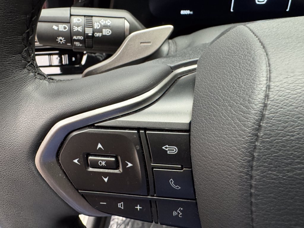 Used 2025 Lexus RX 350 Premium w/ Accessory Package (K3) AWD/4WD image 16