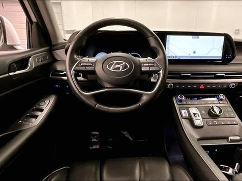 Used 2023 Hyundai Palisade Limited FWD image 6