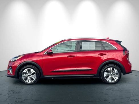 Used 2022 Kia Niro EX image 7