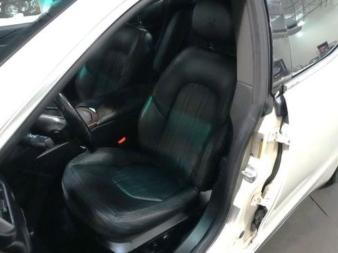 Used 2014 Maserati Ghibli RWD image 15