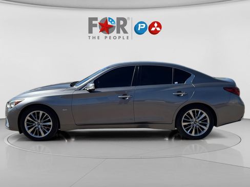 Used 2018 INFINITI Q50 Luxe image 2