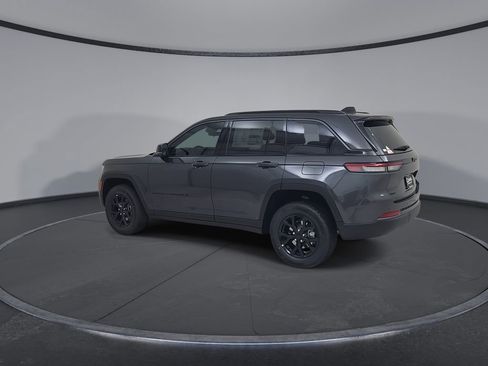 New 2026 Jeep Grand Cherokee Laredo image 10