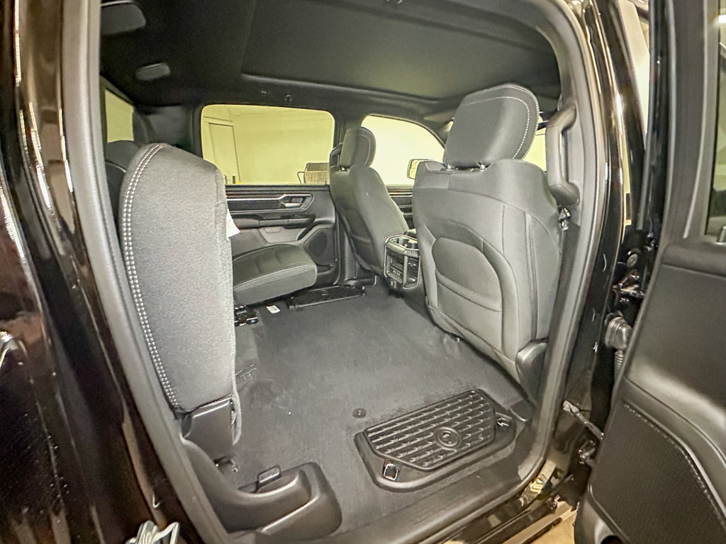 New 2026 RAM 1500 Big Horn AWD/4WD image 4