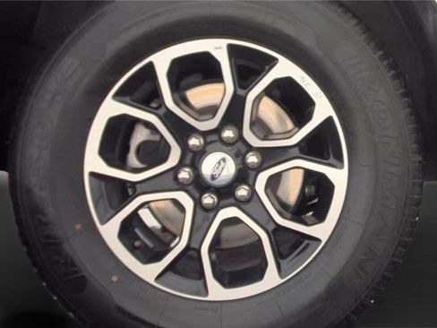 Used 2024 Ford Expedition Max XLT image 20