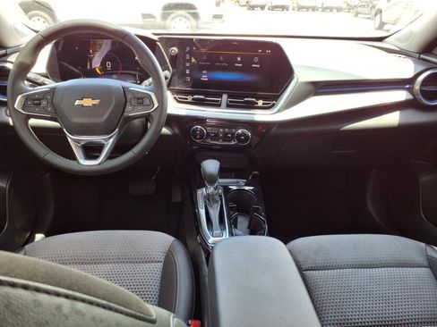 Certified 2024 Chevrolet Trax LT w/ Driver Confidence Package image 7