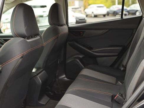 Used 2018 Subaru Crosstrek 2.0i Premium w/ Eyesight System image 32