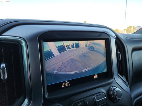 Used 2020 GMC Sierra 1500 Elevation w/ Elevation Value Package image 18