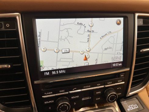 Used 2010 Porsche Panamera 4S AWD/4WD image 18