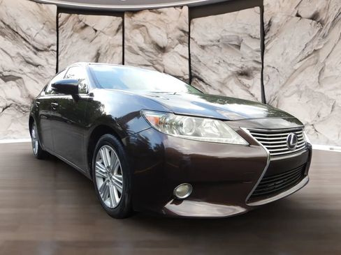 Used 2013 Lexus ES 350 w/ Premium Pkg FWD image 5