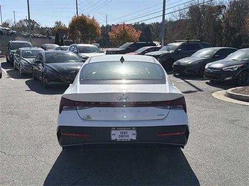 New 2026 Hyundai Elantra Blue image 6