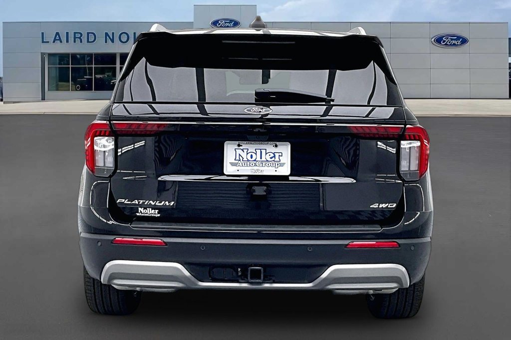 New 2026 Ford Explorer Platinum w/ LUX Leather Package AWD/4WD image 4