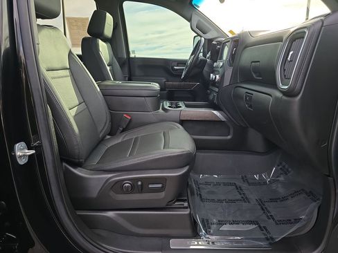 Certified 2022 GMC Sierra 3500 Denali image 34