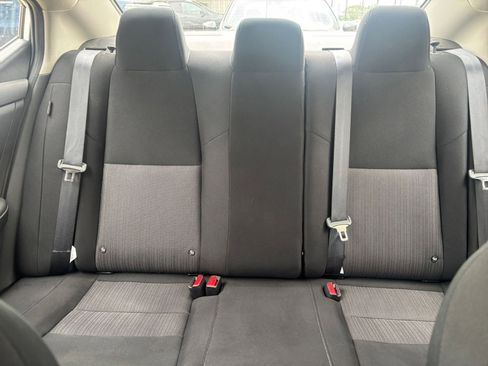 Used 2025 Nissan Sentra SV image 36