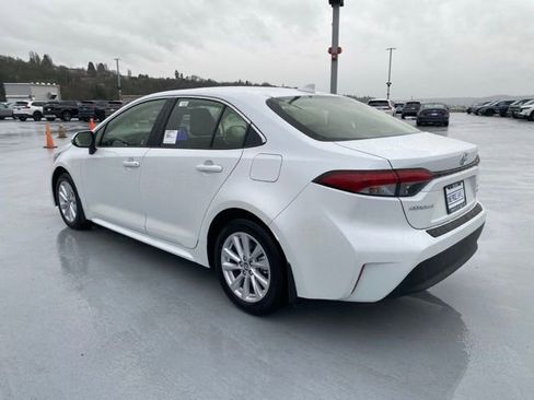 New 2026 Toyota Corolla XLE image 8