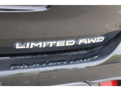 Used 2020 Toyota Highlander Limited image 37