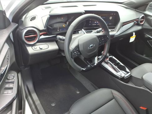 New 2026 Chevrolet Trax RS w/ Driver Confidence Package FWD image 8