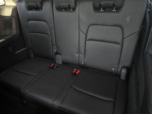 New 2026 Nissan Pathfinder SL image 15