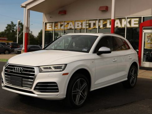 Used 2018 Audi SQ5 Premium Plus w/ Navigation Package AWD/4WD image 1