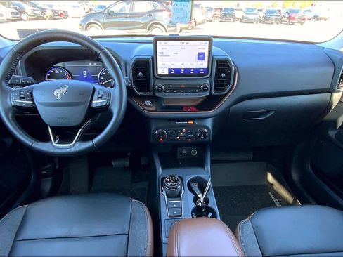 Used 2023 Ford Bronco Sport Outer Banks w/ Tech Package image 16