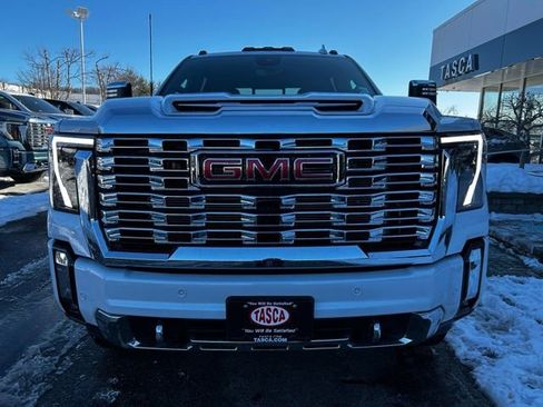 New 2026 GMC Sierra 2500 Denali w/ Denali Reserve Package image 2