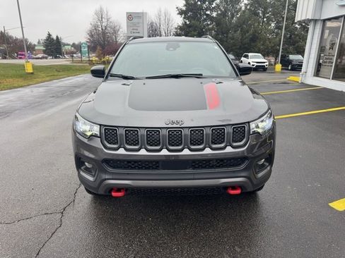 Used 2023 Jeep Compass Trailhawk w/ Trailhawk Convenience Group image 2