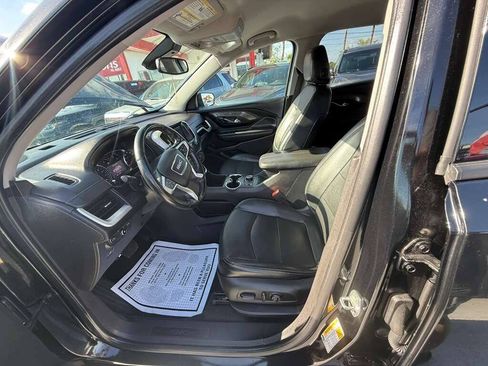 Used 2023 GMC Terrain SLT FWD image 17