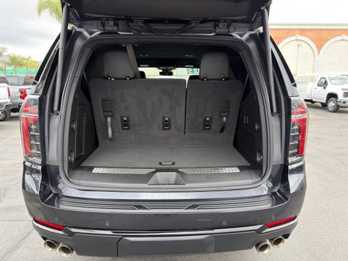 Used 2025 Chevrolet Tahoe RST RWD image 16