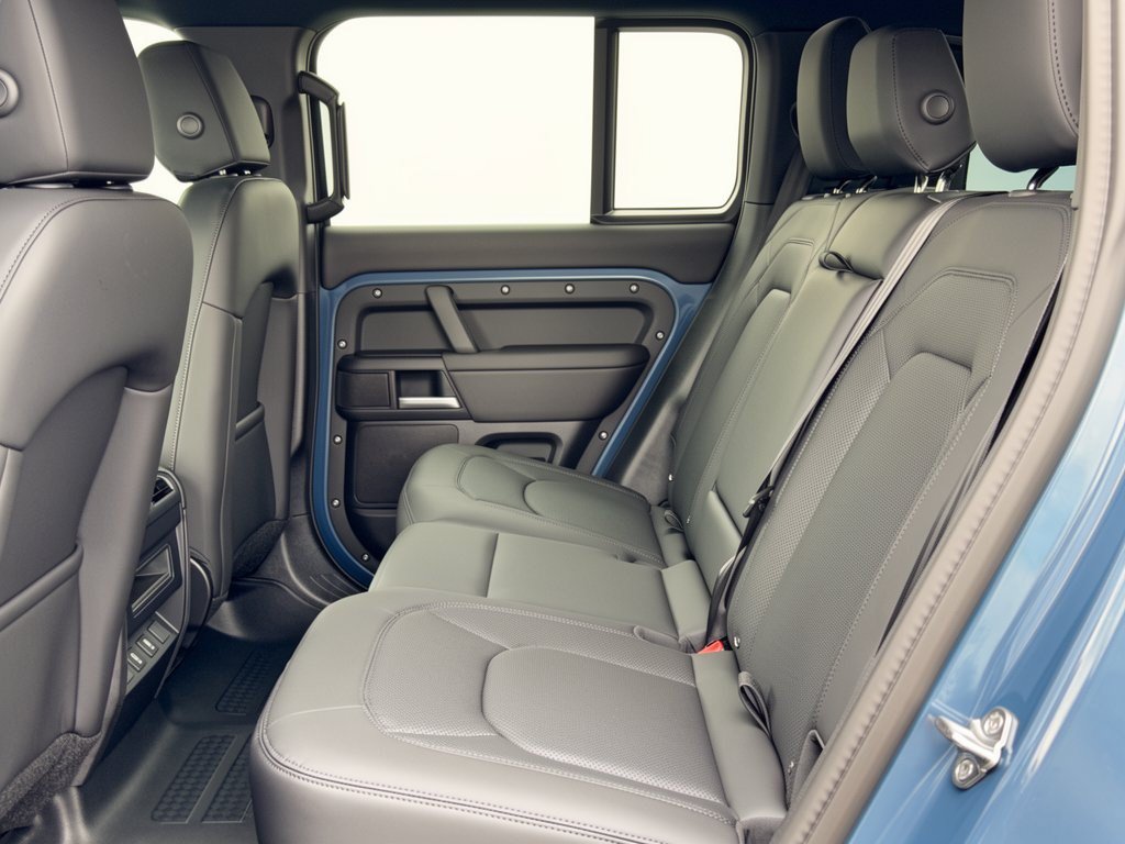 New 2026 Land Rover Defender 110 S AWD/4WD image 25