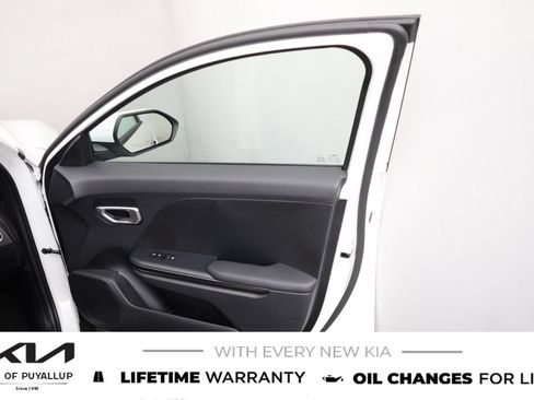 New 2026 Kia K4 FWD image 15