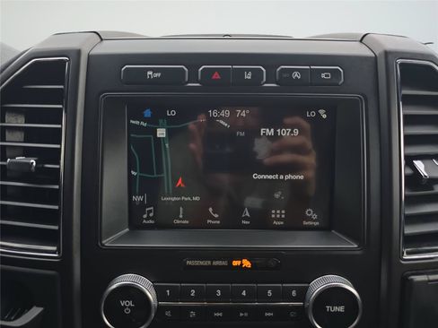 Used 2019 Ford Expedition Max Limited w/ Equipment Group 303A RWD image 17