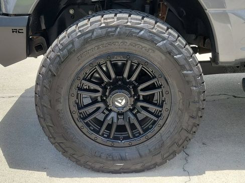 Used 2022 Ford F350 Lariat w/ Chrome Package AWD/4WD image 11